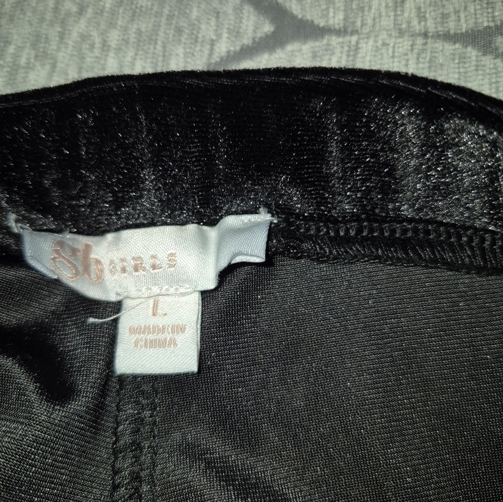 Two piece Christmas Formal from Dillard’s. GB. Velvet Bow Tank Outfit - Picture 8 of 12